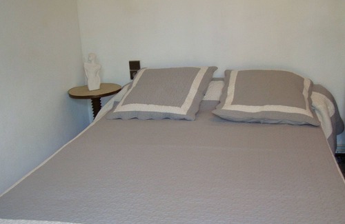 Lieuran-Cabrieres Casa | pisos / apartamentos - 2 cuartos - 2/3 Personas