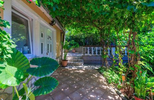 Klanfari Apartamento | Apartments and Room Mirjana