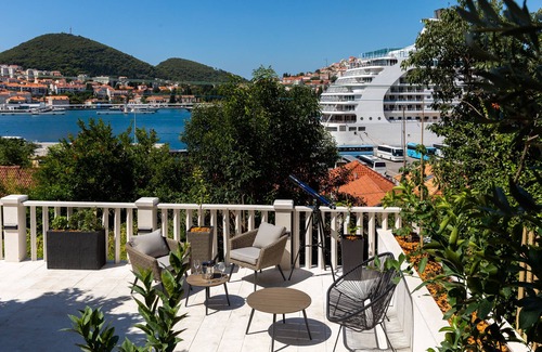 Gruz Apartamento | Apartments and rooms Naida