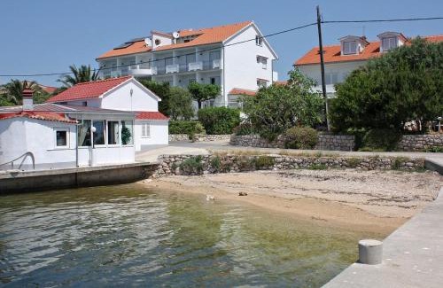 Barbat na Rabu Casa | Apartments and rooms with parking space Barbat, Rab - 5070