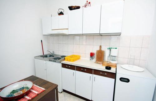 Barbat na Rabu Casa | Apartments and rooms with parking space Barbat, Rab - 5070