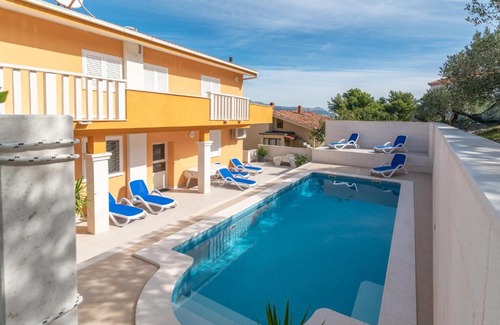 Arbanija Apartamento | Apartments Angela
