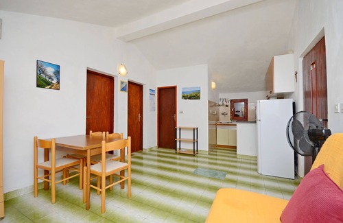 Cove Basina (Jelsa) Apartamento | Apartamentos Antun (40631-A1) - Vrbanj