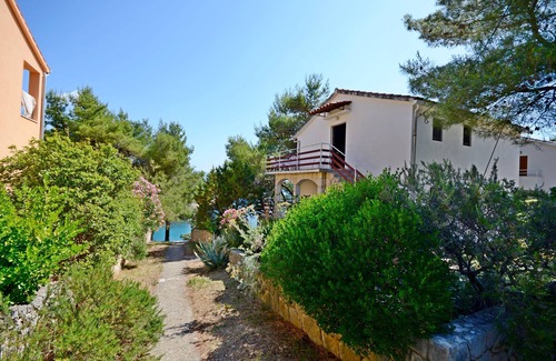 Cove Basina (Jelsa) Apartamento | Apartamentos Antun (40631-A1) - Vrbanj