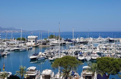 Villeneuve Loubet Beach Apartamento | Apartments at Commodoro