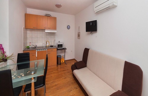 Brsec Apartamento | Apartments Barbara with Swimming Pool - Studio Apartment with Swimming Pool - 5