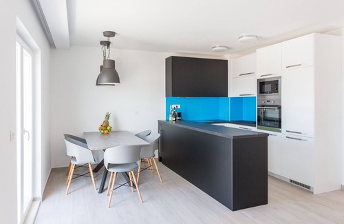 Brasina Apartamento | Apartamentos Bella Vista - Apartamento Premium de dos dormitorios con dos balcones y vistas al mar con piscina compartida (APT 2)