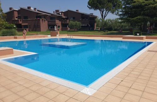 Cisano Apartamento | APARTMENTS BLUE VIEW - Residence Casetto Bardolino - Regarda Travel
