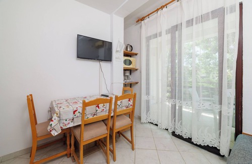 Ribarica Apartamento | Apartments Bono (95351-A2) - Karlobag