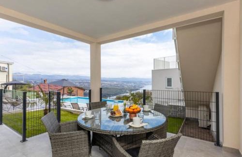 Bregi Apartamento | Apartments Bregha - One Bedrom Apartment with Terrace
