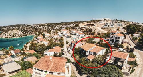 Sevid Apartamento | Apartments by the sea Sevid, Trogir - 18745
