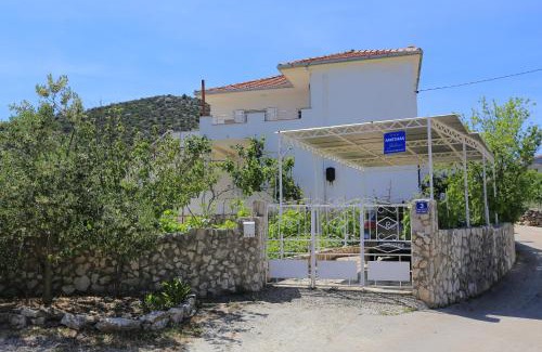 Vinisce Apartamento | Apartments by the sea Vinisce, Trogir - 11029