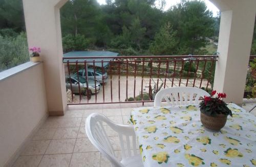 Jadrtovac Apartamento | Apartments Davor