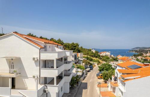 Krizna luka Apartamento | Apartments Dobrila 1
