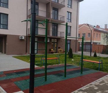 Mukachevo Apartamento | Apartments Domovik Квартира на 4 гостя, Миру 11 с кв 3