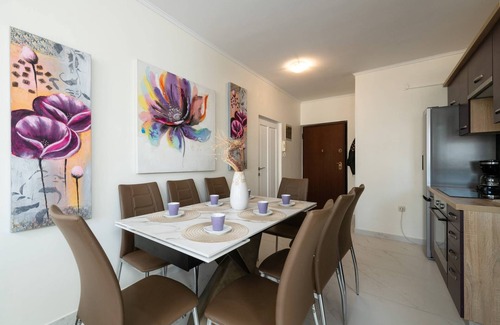 Pjescana Uvala Apartamento | Apartments Donatella -Apt 1- 10m from the beach
