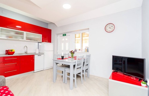 Banici Apartamento | Apartments Donita - Comfort Two Bedroom Apartment with Balcony and Sea View