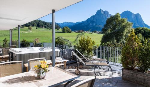 Kastelruth Apartamento | Apartments Elisir