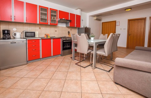 Razanj Apartamento | Apartamentos Ema (22211-A2) - Razanj