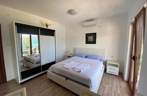 Donja Lastva Apartamento | Apartments Family