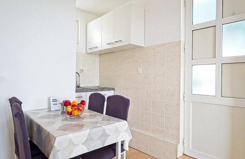 Brasina Apartamento | Apartments Grljevi - Studio Apartment with Sea View and Balcony A2