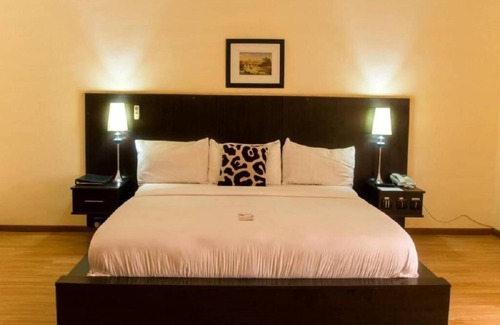 Jos Hotel | Apartments & Hotels by Qualer Jos