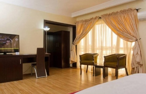 Jos Hotel | Apartments & Hotels by Qualer Jos