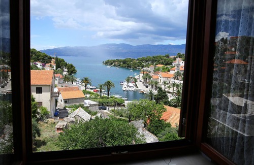 Splitska Apartamento | Apartamentos Boro (33301-A2) - Splitska - isla Brac