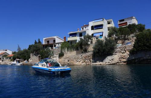 Pokrivenik Apartamento | Apartments Igor - 5m from beach