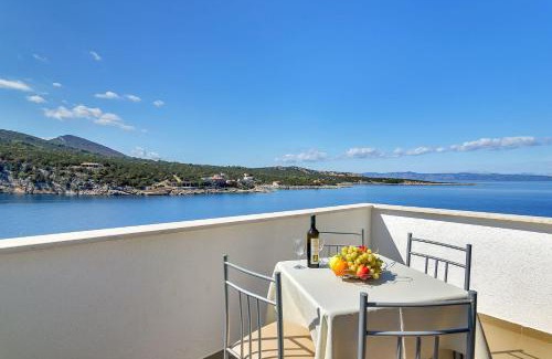 Pokrivenik Apartamento | Apartments Igor - 5m from beach