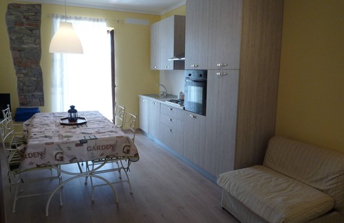 Serralunga d'Alba Apartamento | apartamentos en Serralunga d'Alba con piscina panorámica