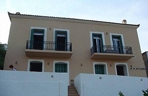 Steniai Apartamento | Apartamentos en Stenies, Andros, Islas Cícladas, Grecia con vistas panorámicas