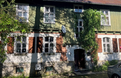Stary Gierałtow Apartamento | Apartments in the valley of the Landecker Biele - red