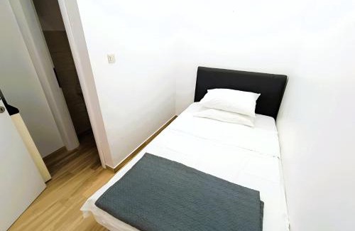 Turanj Apartamento | Apartments in Turanj, 20m from the beach