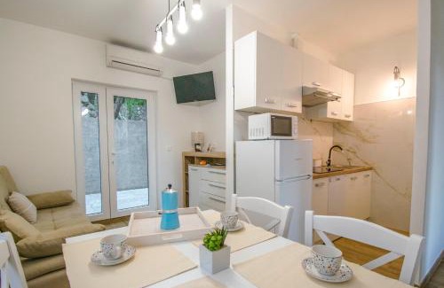 Jadranovo Apartamento | Apartments Ivanica and Mirela