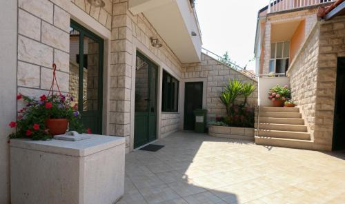 Loviste Apartamento | Apartments Jadranka