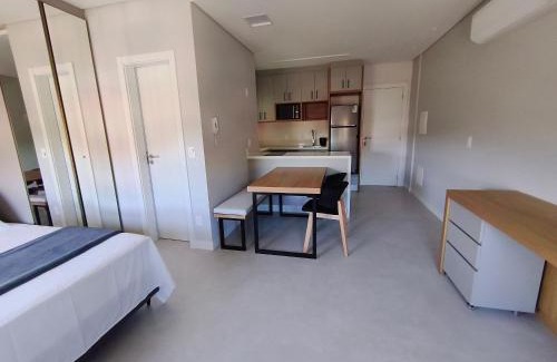 Carvoeira Apartamento | Apartamentos a pocos minutos de la UFSC, condominio con lavandería.