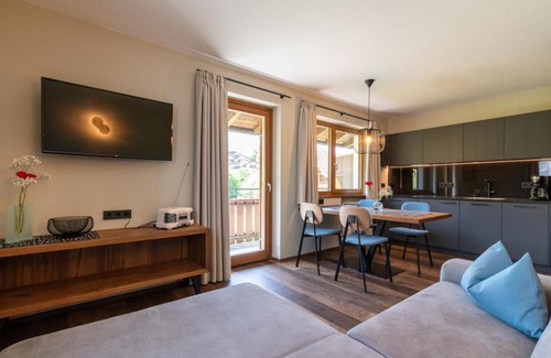 Kastelruth Apartamento | Apartments Karbon