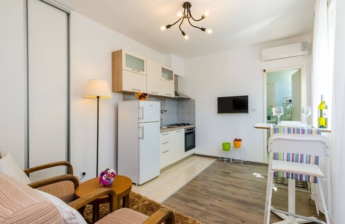 Brasina Apartamento | Apartments Knego - One Bedroom Apartment with Balcony and Sea View