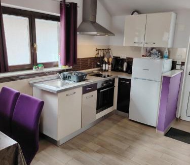 Jezera Apartamento | Apartments Lavanda - free parking and grill