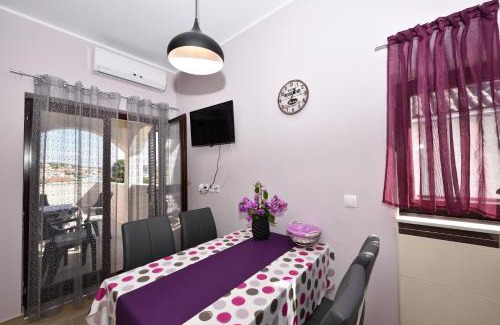 Jezera Apartamento | Apartments Lavanda - free parking and grill