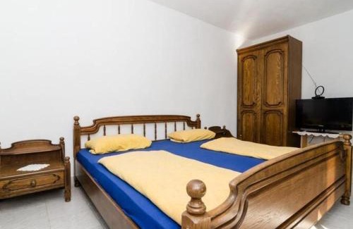 Drace Apartamento | Apartments Leme - Two Bedroom Apartment with Balcony and Sea View Ap1