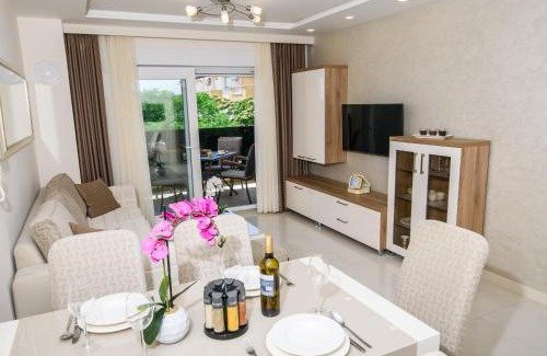 Promajna Apartamento | Apartments Leone Lukas
