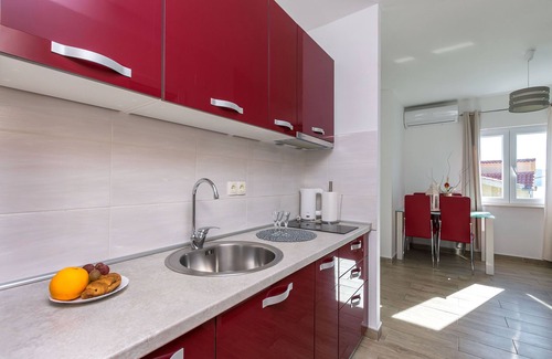 Ruskamen Apartamento | Apartamentos Lorenzo (26581-A5) - Lokva Rogoznica