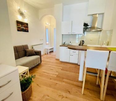 Krizna luka Apartamento | Apartments Lukrecia
