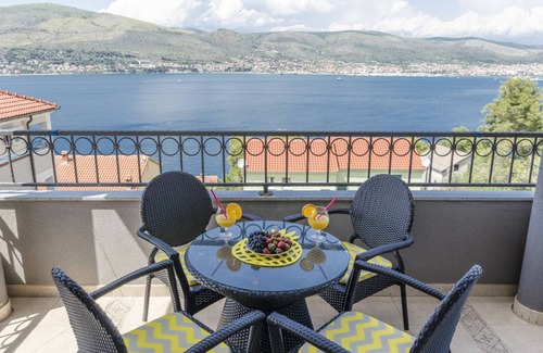Okrug Donji Apartamento | Apartments Maja
