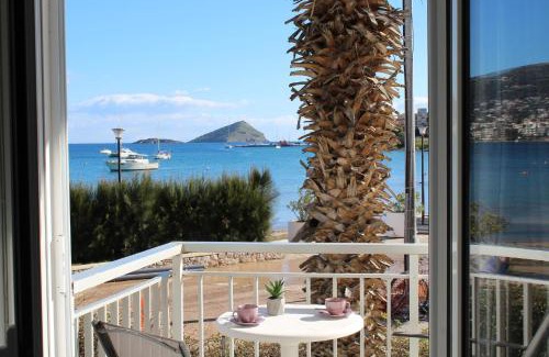Porto Rafti Apartamento | Apartments MARE BLU by the sea.