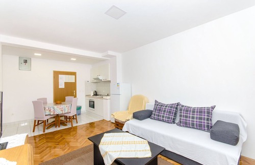 Istok Apartamento | Apartments Marinko