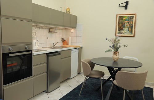Old Town Hotel | Apartments Marmont