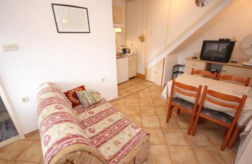 Cove Rogacic Apartamento | Apartments Mat